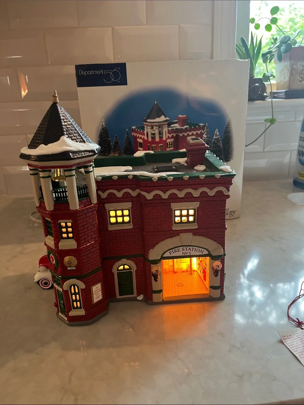 Department 56 Snow Village Fire Station #3 with Lighted Cord 54942 Retired w/Box